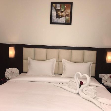 Hotel Anandi Inn Ballia Zewnętrze zdjęcie